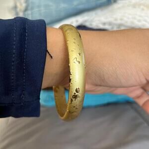 Faux Raindrop Pattern Gold Bracelet